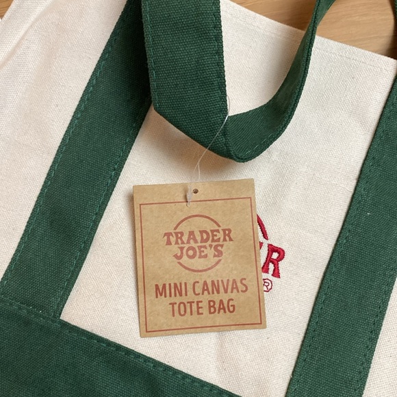 Trader Joe’s mini tote bag- GREEN - Picture 3 of 4